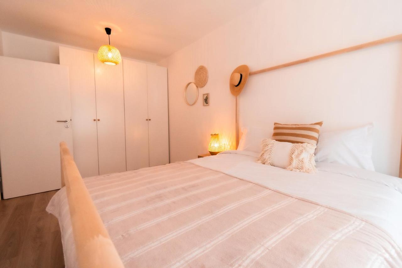 Brown Bear Apt. Boho Style Bedroom W/ City View & Free Parking 브라쇼브 외부 사진